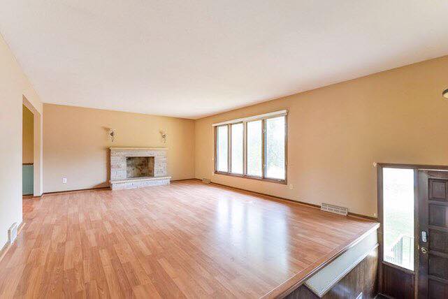 Edina home before renovation — photo 2