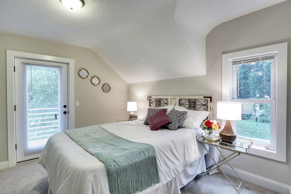 Minneapolis home after renovation — photo 4